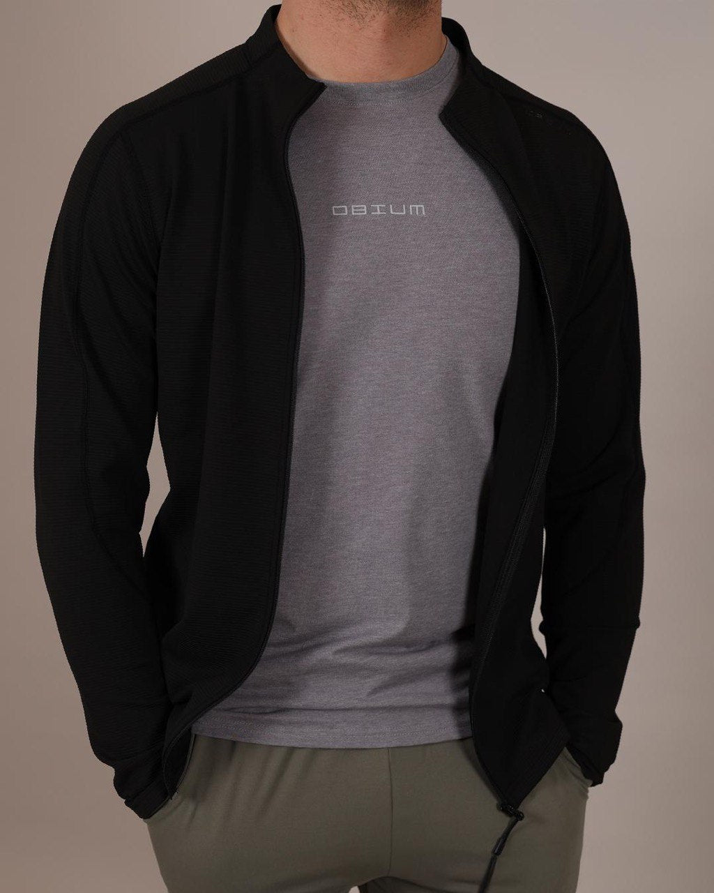 Performa Quarter Zip in Black