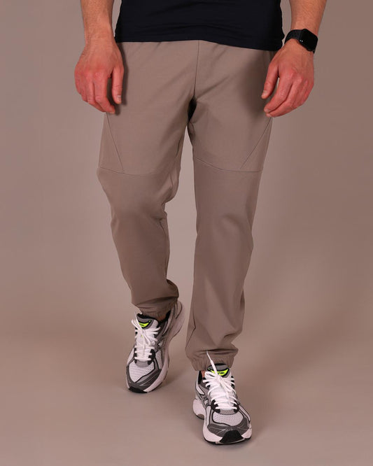 Training Pant in Sand